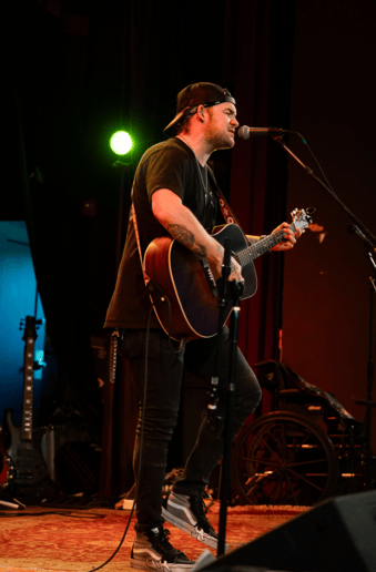 Gallery photo 1 of James Durbin: Unplugged