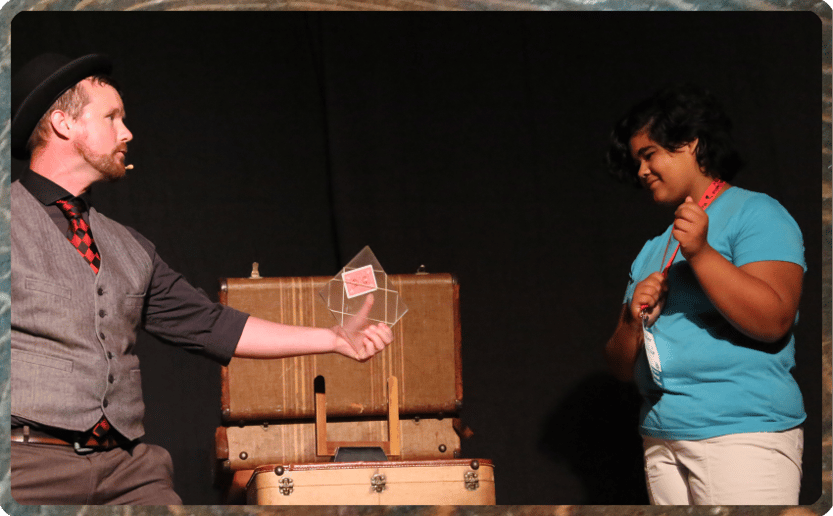 Gallery photo 8 of James the Magician