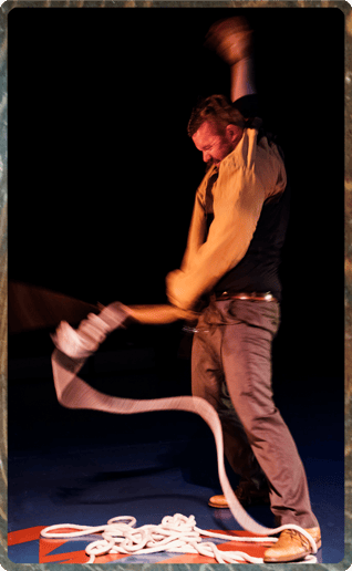 Gallery photo 10 of James the Magician