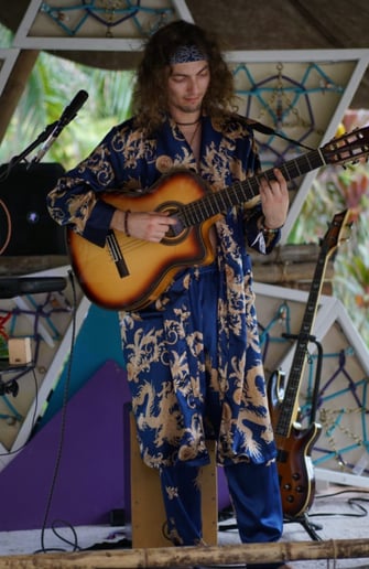 Gallery photo 6 of JamGuru Live!