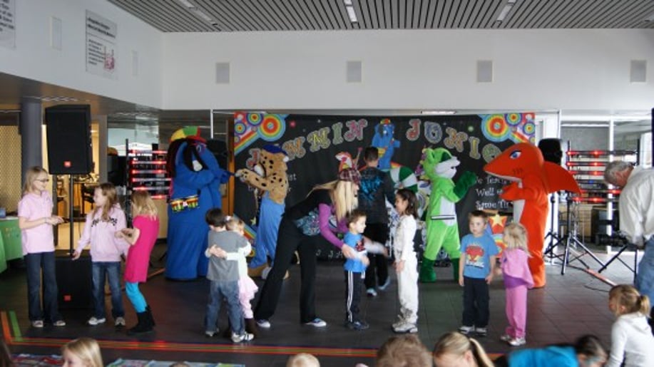 Gallery photo 2 of Jammin' Junior