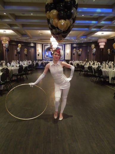 Gallery photo 3 of Jamye La Luna* Hula hoop artist