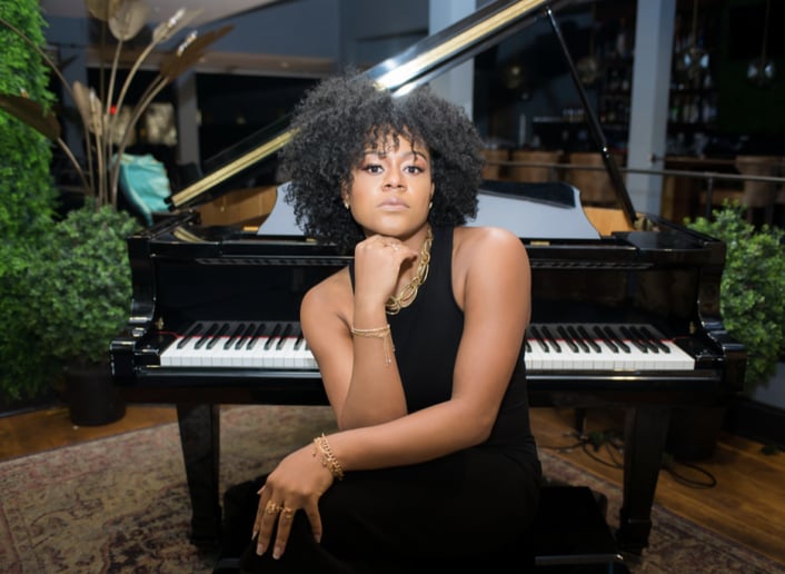 Gallery photo 1 of Diámini Janaye