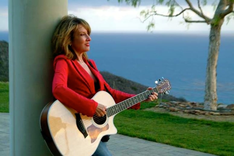 Gallery photo 10 of Janelle Sadler
