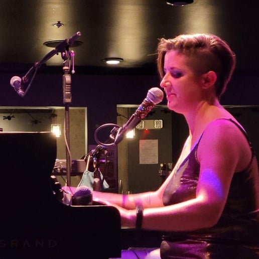 Gallery photo 3 of Valerie's Dueling Pianos