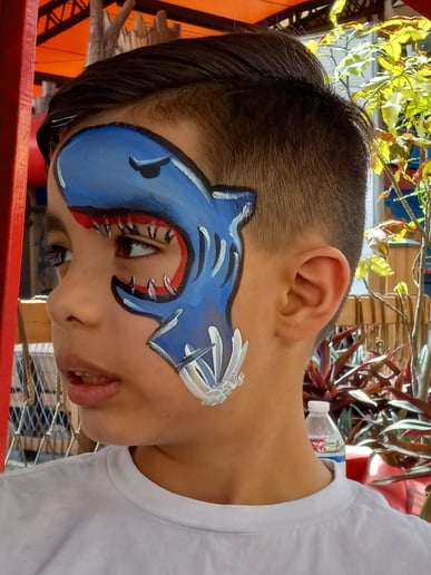 Gallery photo 1 of Janina Face Painting & Balloons