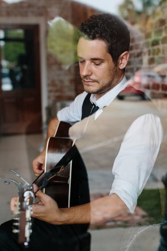Gallery photo 4 of Jason Hobert - Professional Guitarist