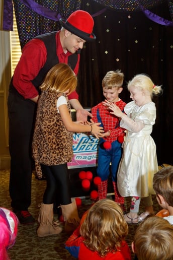 Gallery photo 18 of Jason Jacobs Magic