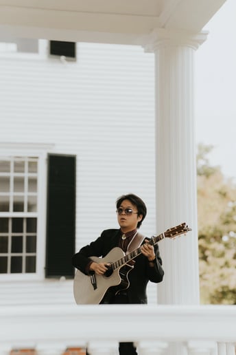 Gallery photo 4 of Jason Ji Guitarist