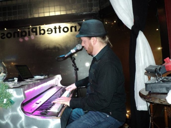 Gallery photo 8 of Jason Marion Entertainment
