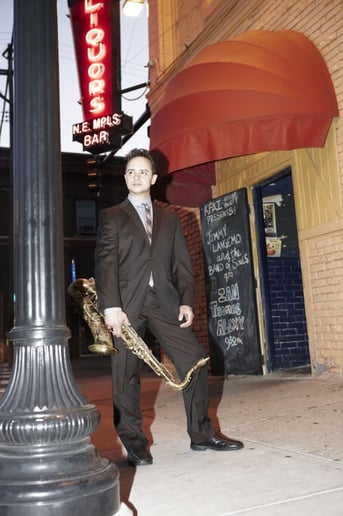 Gallery photo 3 of Jason Weismann and the 'Q'