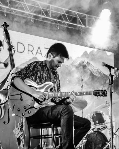 Gallery photo 1 of Javier Madrazo & Co.