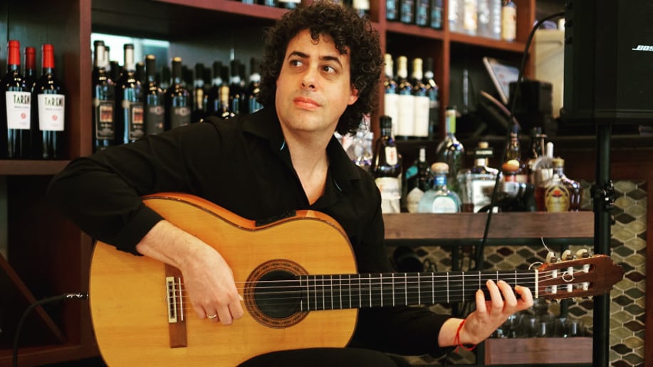 Gallery photo 5 of Javier Suarez Guitarist
