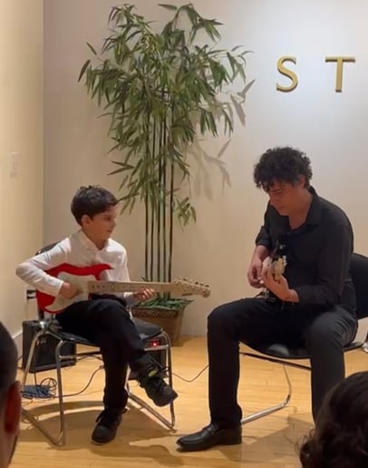 Gallery photo 8 of Javier Suarez Guitarist