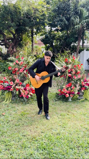 Gallery photo 10 of Javier Suarez Guitarist