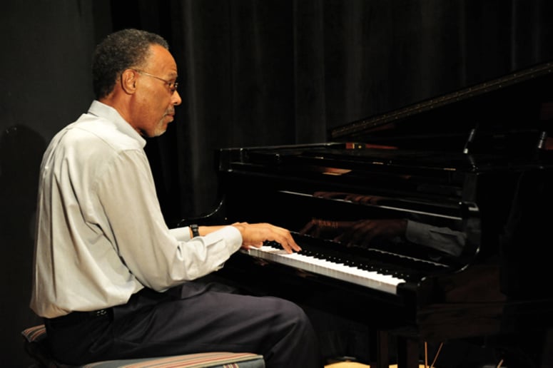 Gallery photo 2 of Jawanza Kobie Band