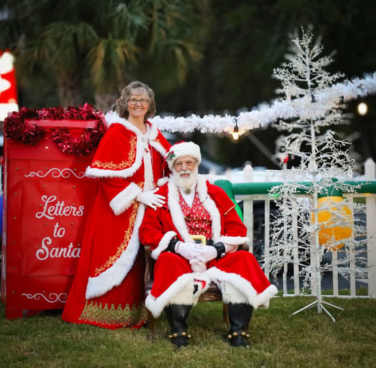 Gallery photo 2 of Jax Santa
