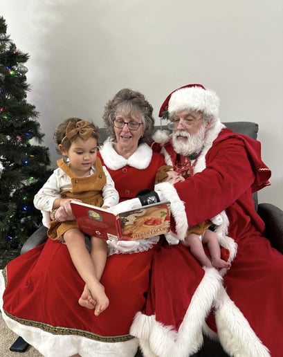 Gallery photo 4 of Jax Santa