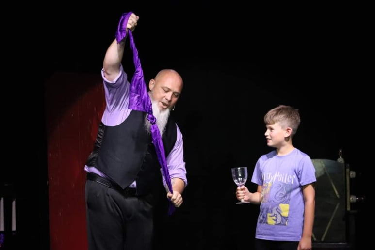Gallery photo 1 of Blackwell Magic Circus