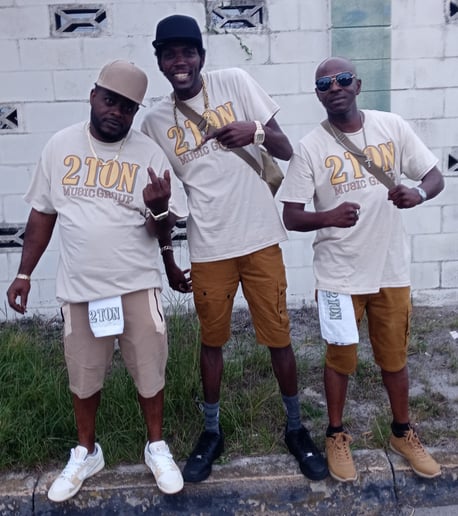 Gallery photo 2 of Jay $mooth feat. D.I.Ocis and Bo Sleezy