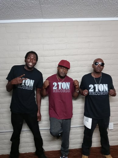 Gallery photo 3 of Jay $mooth feat. D.I.Ocis and Bo Sleezy