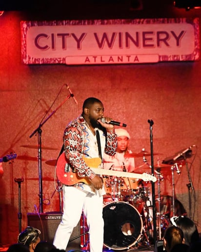 Gallery photo 3 of Jay Turner