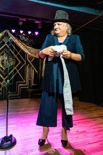 Gallery photo 5 of Jayne Illusionist
