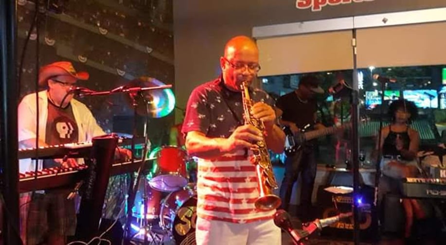 Gallery photo 2 of Jayo Wharton and the Who Dat Band