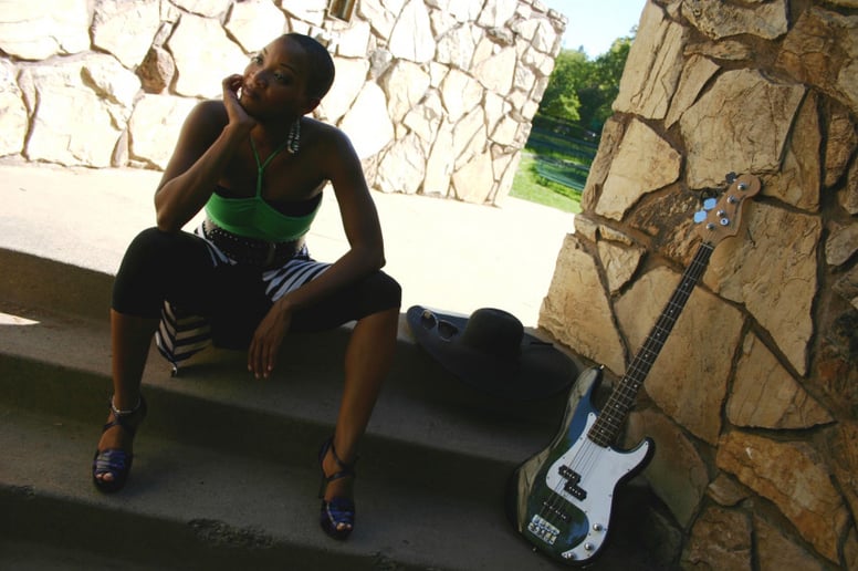Gallery photo 2 of Jazz-eez