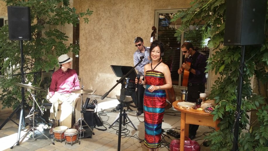 Gallery photo 30 of Raquel and her Jazz, Bossa nova, and Latin Band for Weddings and Event