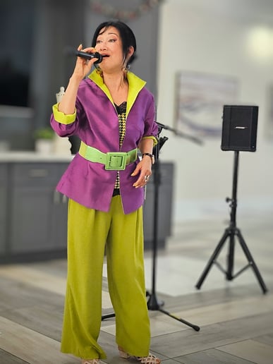 Gallery photo 3 of Raquel and her Jazz, Bossa nova, and Latin Band for Weddings and Event