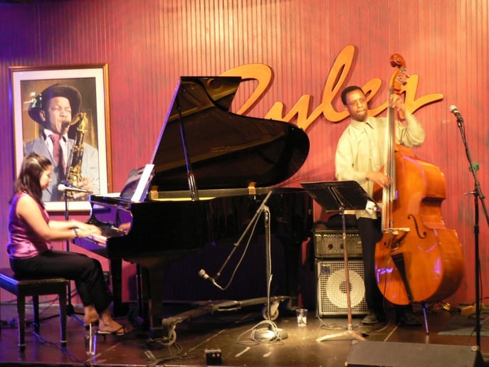 Gallery photo 4 of Jazz Breeze