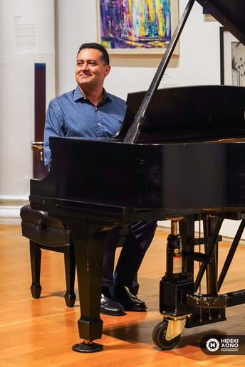 Gallery photo 10 of Piano Music - Cocktail, Jazz & Classics