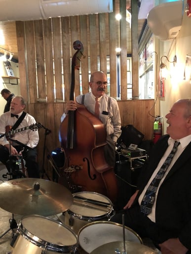Gallery photo 4 of Jazz Jents Plus