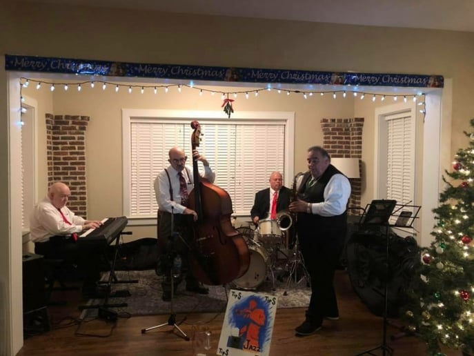 Gallery photo 7 of Jazz Jents Plus