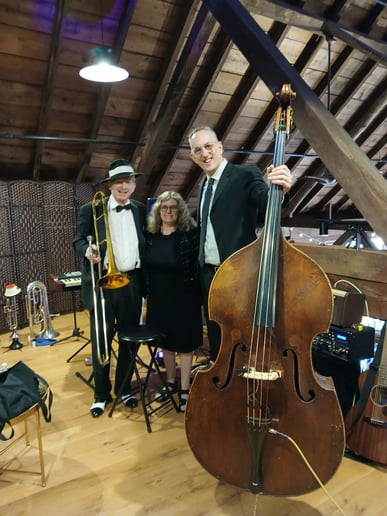 Gallery photo 10 of Lynne Hamer Jazz Trio