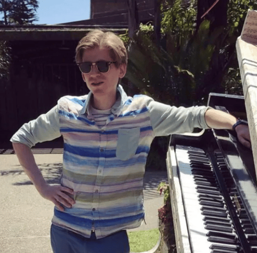 Gallery photo 1 of Gabe Daniels- pianist for any occasion