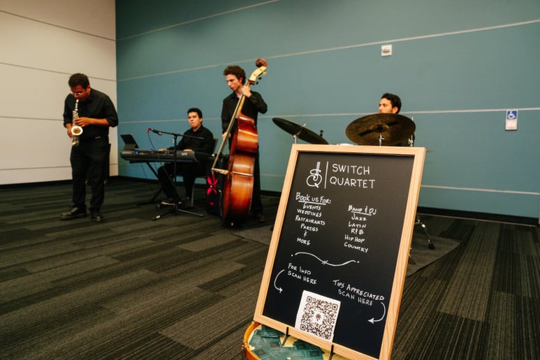 Gallery photo 2 of Guillermo Tomas - Jazz/Wedding/Solo/Duo/Trio/Quartet