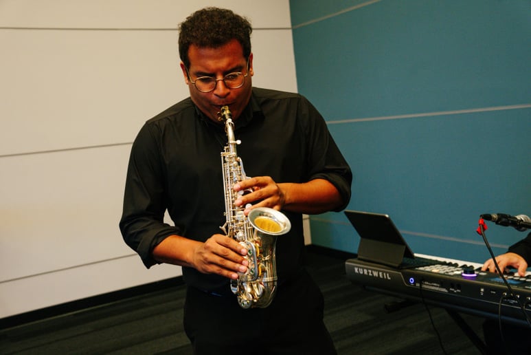 Gallery photo 4 of Guillermo Tomas - Jazz/Wedding/Solo/Duo/Trio/Quartet