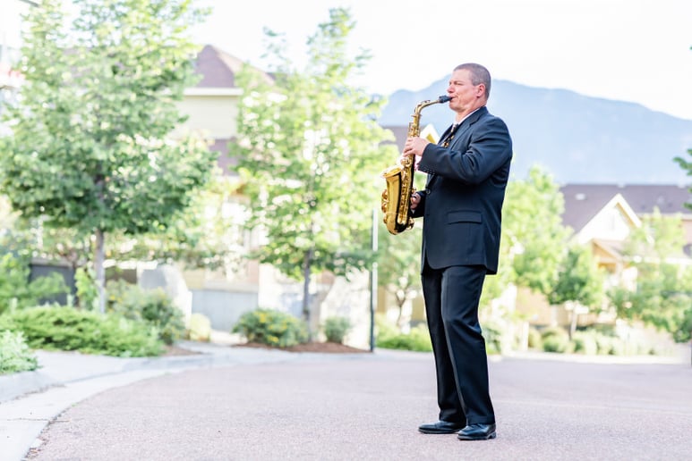 Gallery photo 2 of Jazzy Sax Man