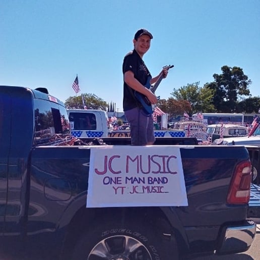 Gallery photo 2 of JC Music - Manteca
