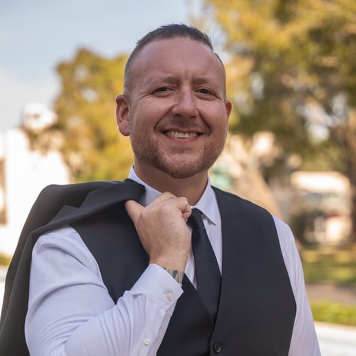 Gallery photo 4 of Jeff Jarrett - Singer & Guitarist for Private Events & Weddings