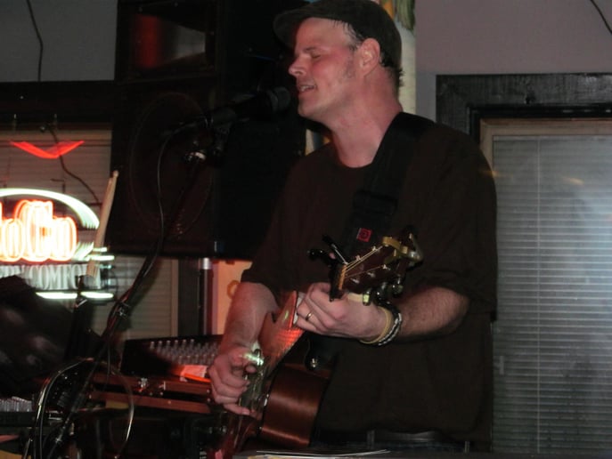Gallery photo 1 of Jeff James - A Modern One Man Band