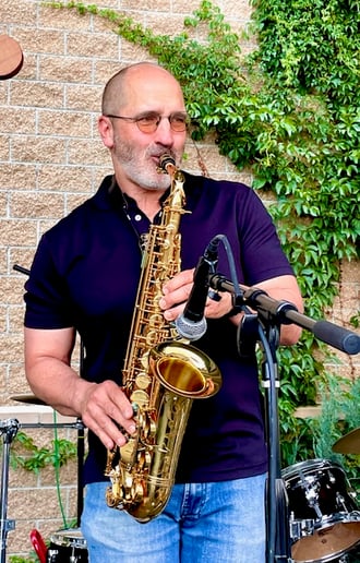 Gallery photo 3 of Downright Saxy