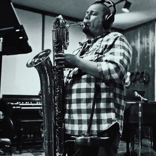 Gallery photo 4 of Downright Saxy