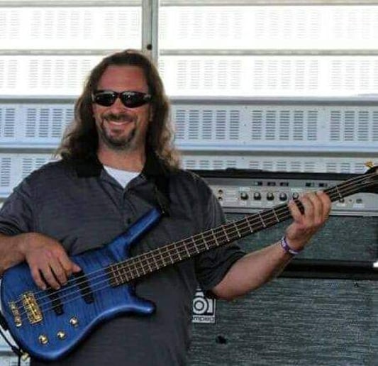 Gallery photo 2 of JeffWickBass