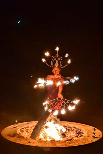 Gallery photo 4 of Alice Grace (Fire & Bellydance)