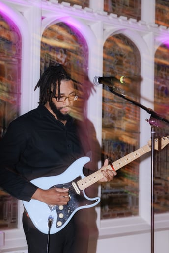 Gallery photo 8 of Jem Bleu