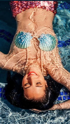 Gallery photo 4 of Jen Galasso of Siren Call Entertainment