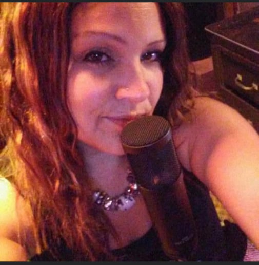 Gallery photo 1 of Jenni Piergrossi